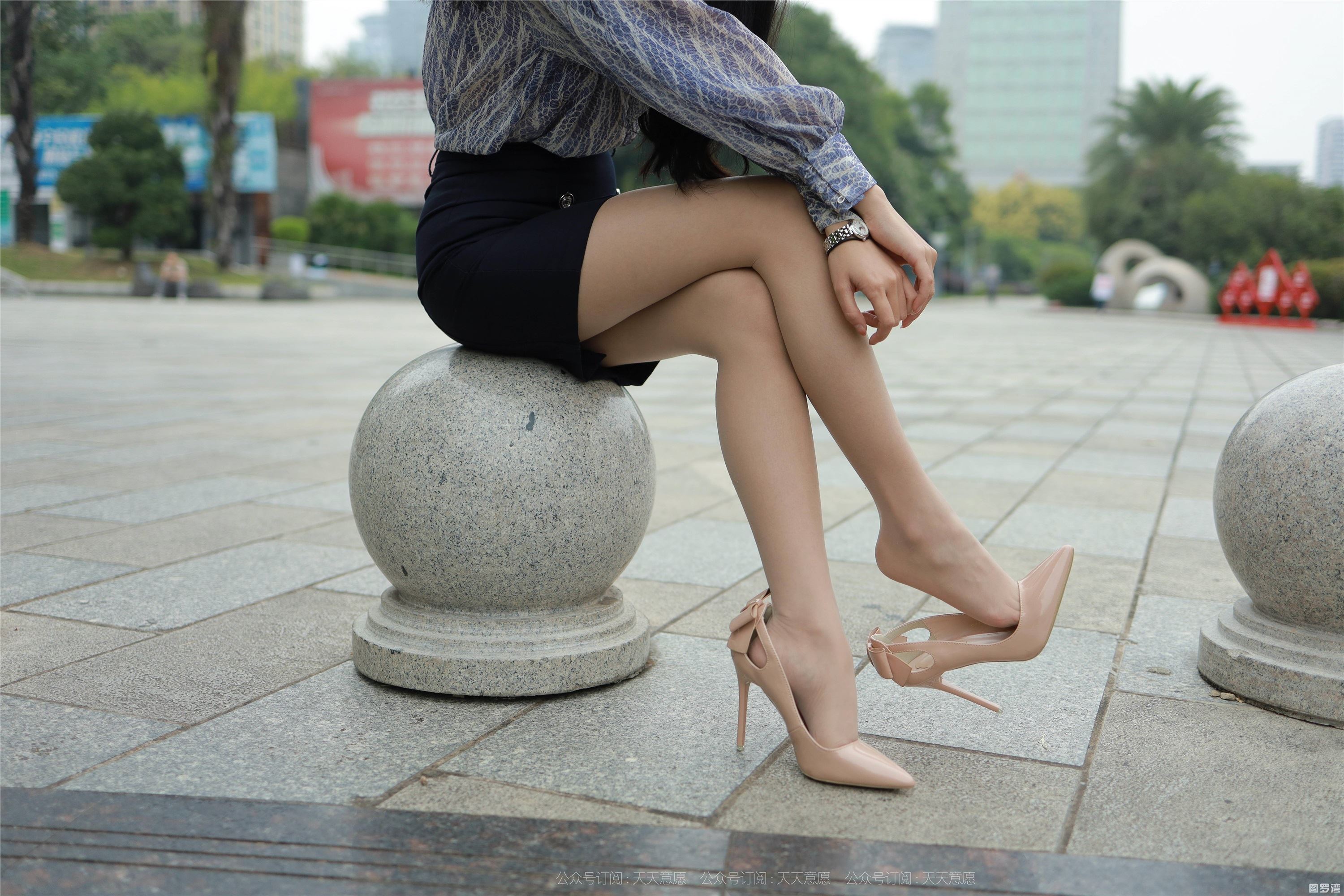 IESS异思趣向  2021.10.25 丝享家957：婉苹《公园偶遇美女》